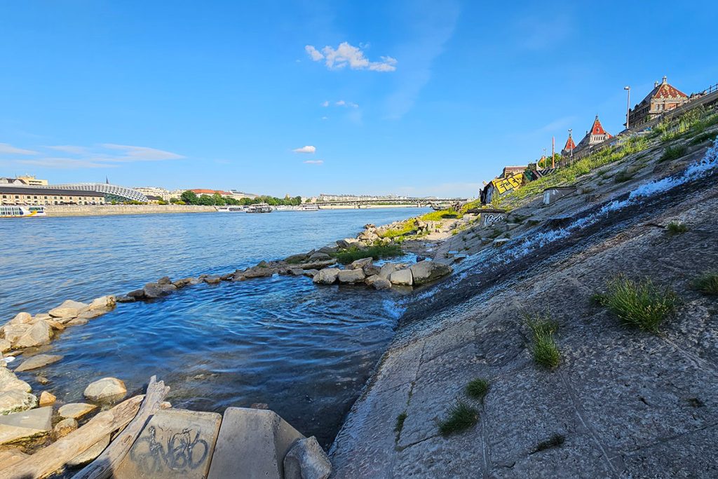 Kifolyó project Budapest